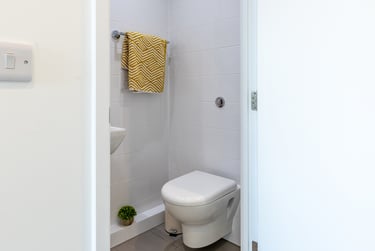 Gold Skyline En Suite at Great Court, 78 Rolls Road, Bermondsey, London, SE15DU - Image 7